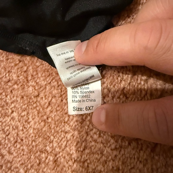 Black Strappy Back Leopard - Picture 3 of 4